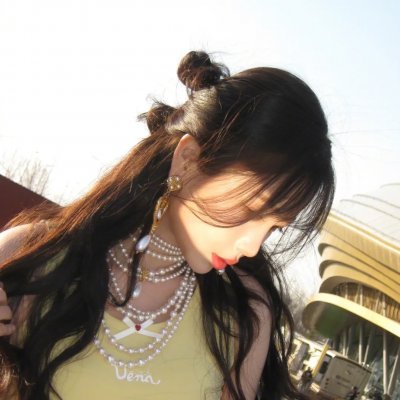 海底娇娃蓝华：处女任务